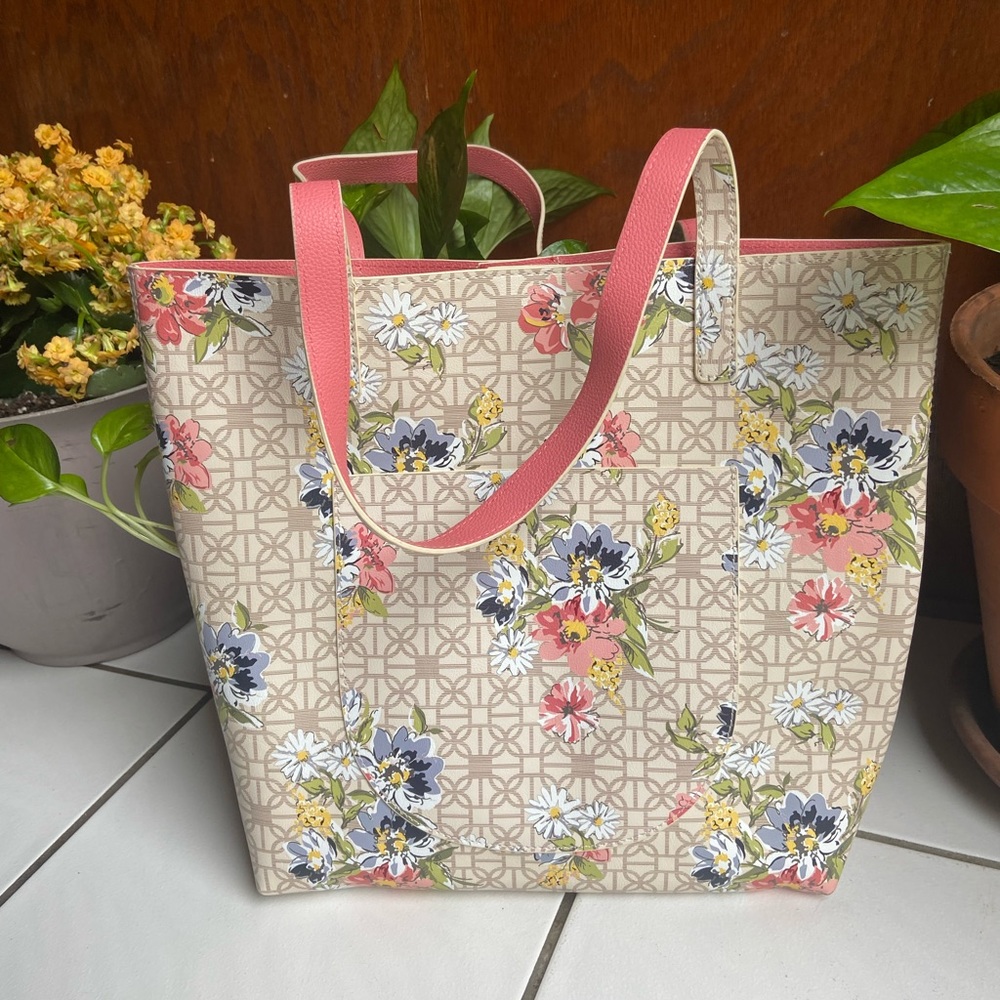 Beach bag 🌸🌸 - Picture 2 of 6